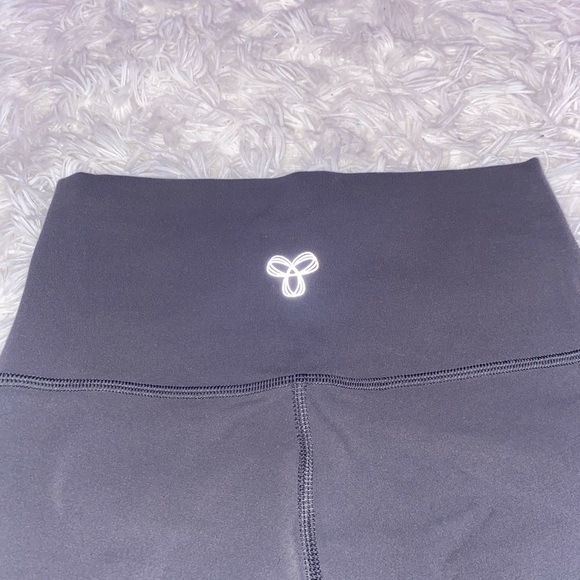 TNA 6” biker shorts - Picture 2 of 2